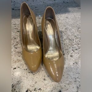 Antonio Melani nude pump